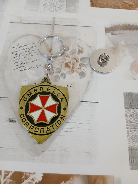 Conjunto merchandise Resident Evil