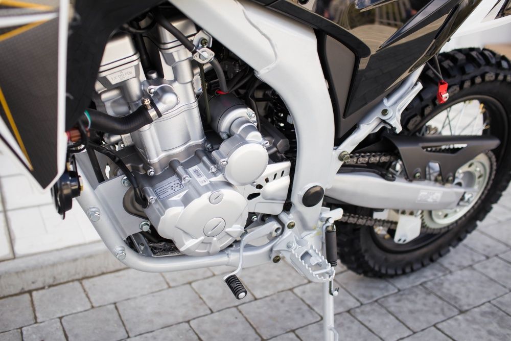 LONCIN LX300GY мотоцикл