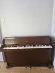 Pianino do nauki grania. Gavotte MAG Paris