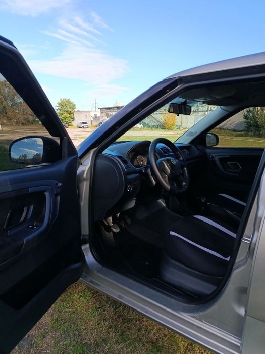 Продам Skoda Fabia 2011 рест