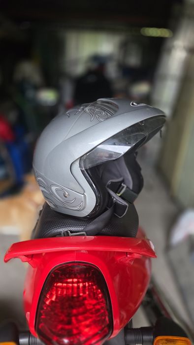 Kask motocyklowy HJC Męski rozm L malo używany