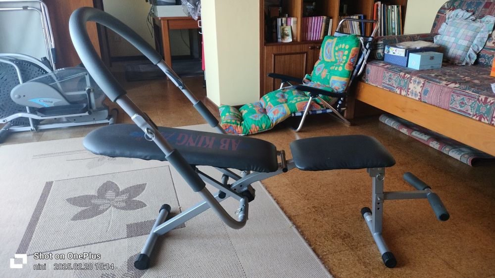 Bicicleta elíptica + mesa de abdominais