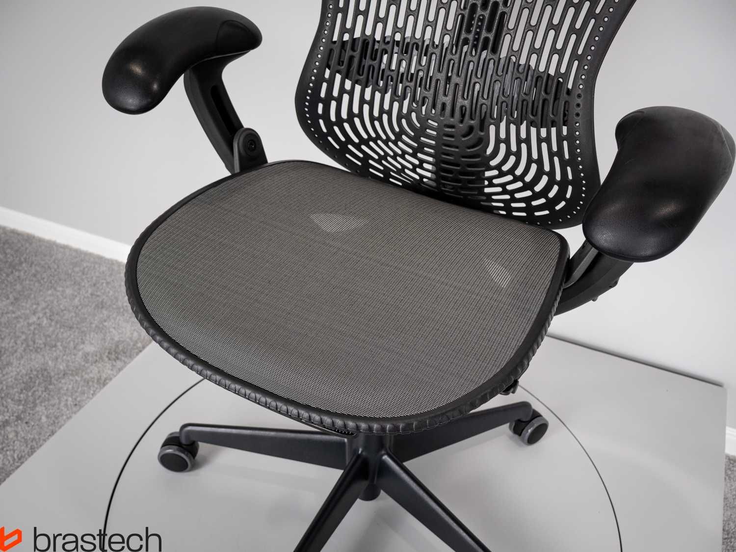 Krzesło biurowe obrotowe Herman Miller Mirra