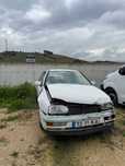 Vendo Golf A3 de 97 Para Peças