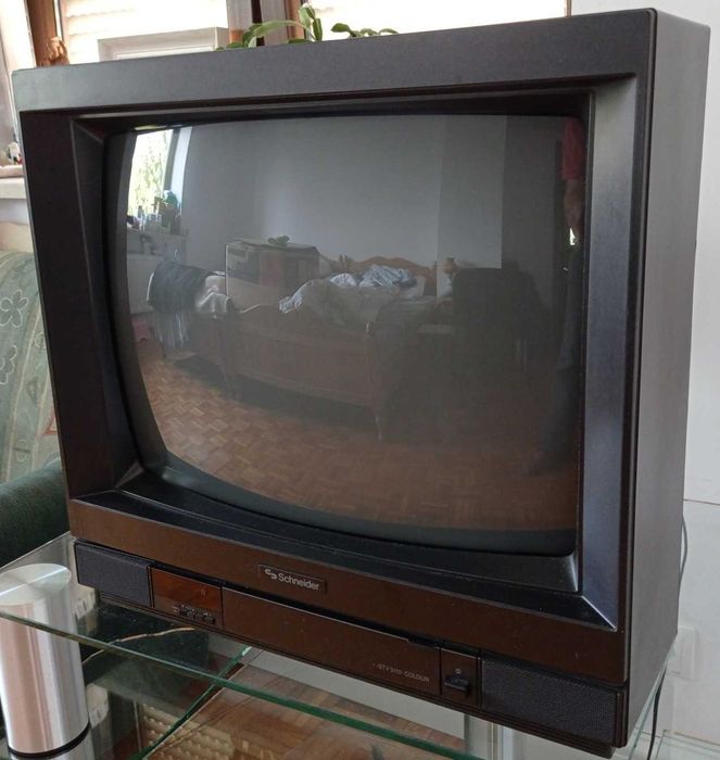 Sprzedam telewizor Schneider kolor stereo 20 cali