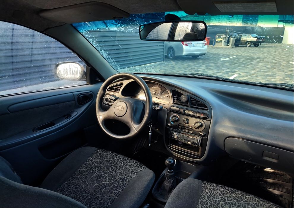 Продам Ланос SE комплектации.