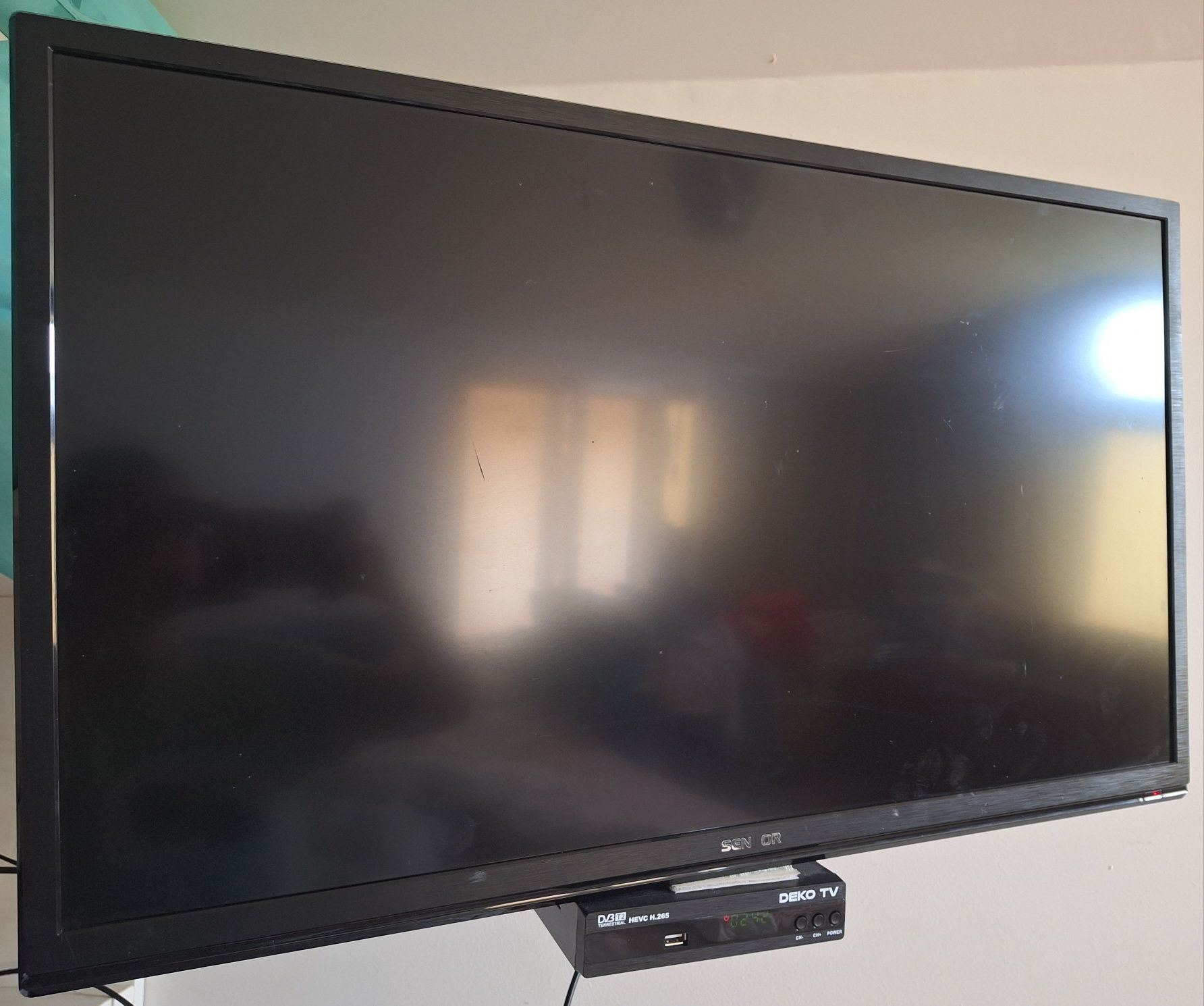 Telewizor Sencor 32" z DEKO TV