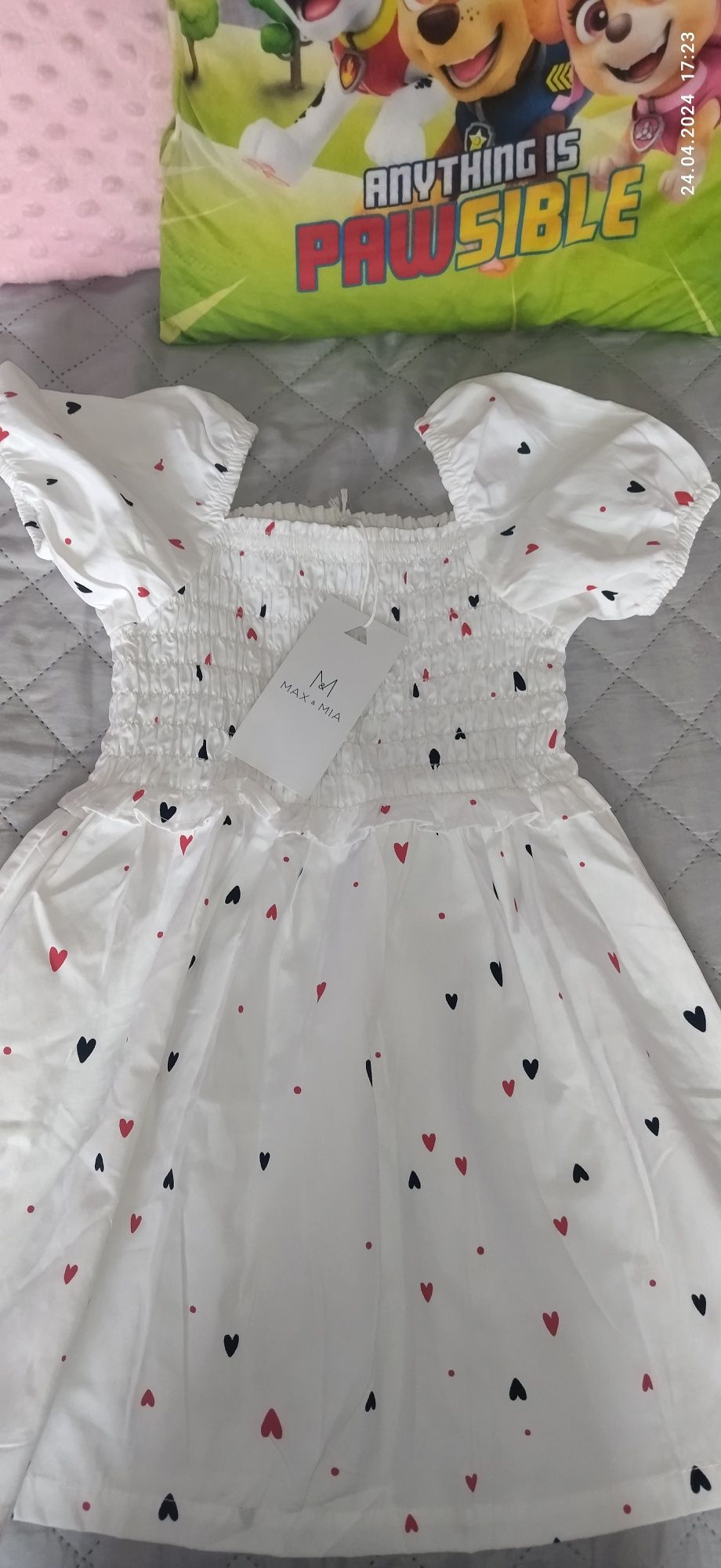 Nowa Biała sukienka w serduszka z firmy Max&Mia roz 104