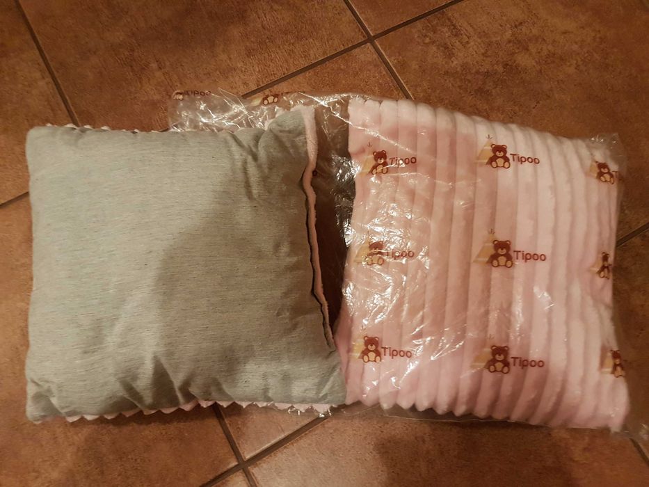 Huśtawka dla dzieci z poduszkami JAK NOWA