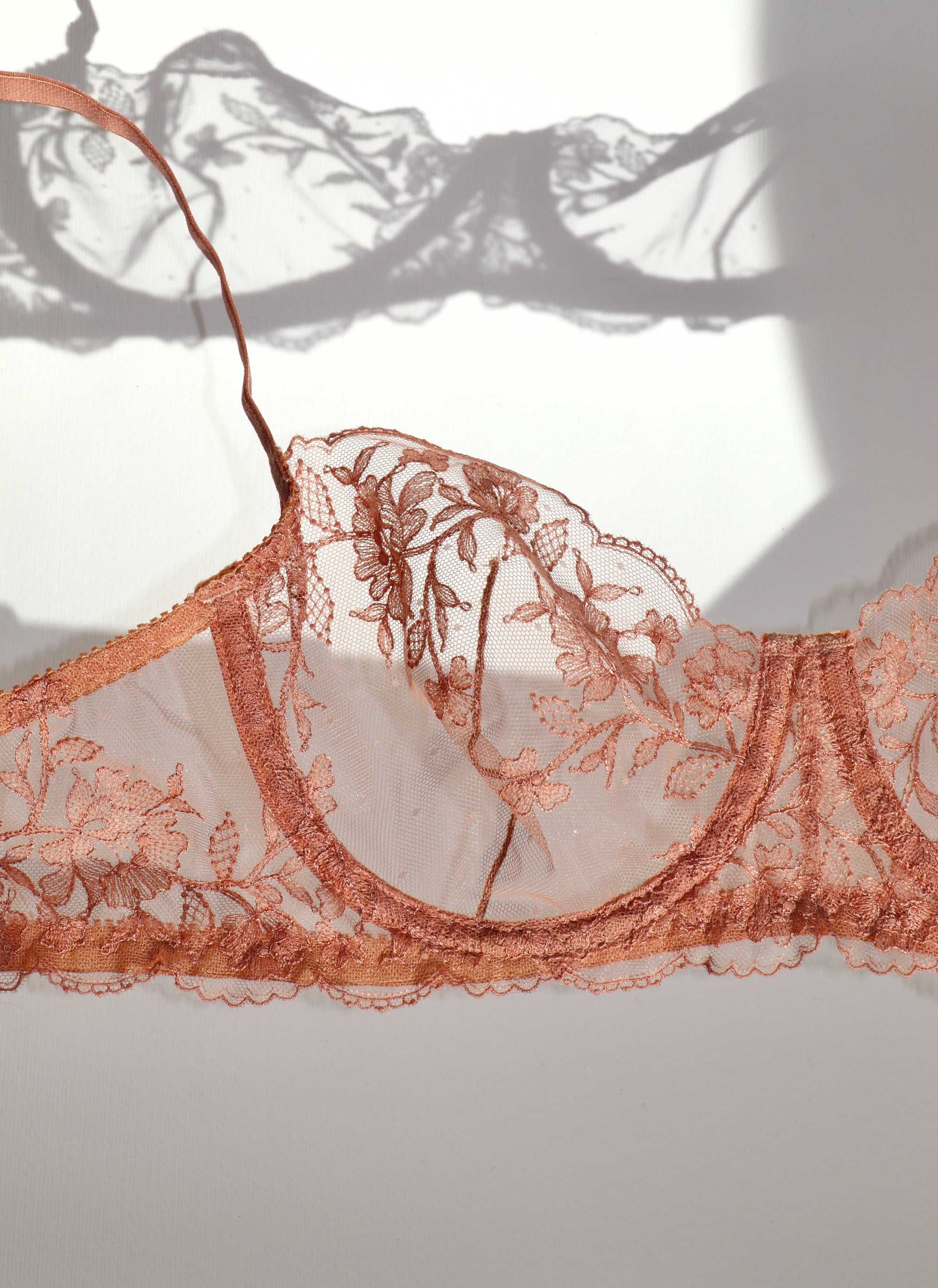 conjunto de lingerie artesanal de luxo e de alta qualidade (NOVO)
