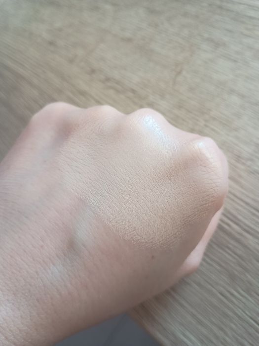 Korektor Eveline Finish Show Camouflage Concealer nr 01