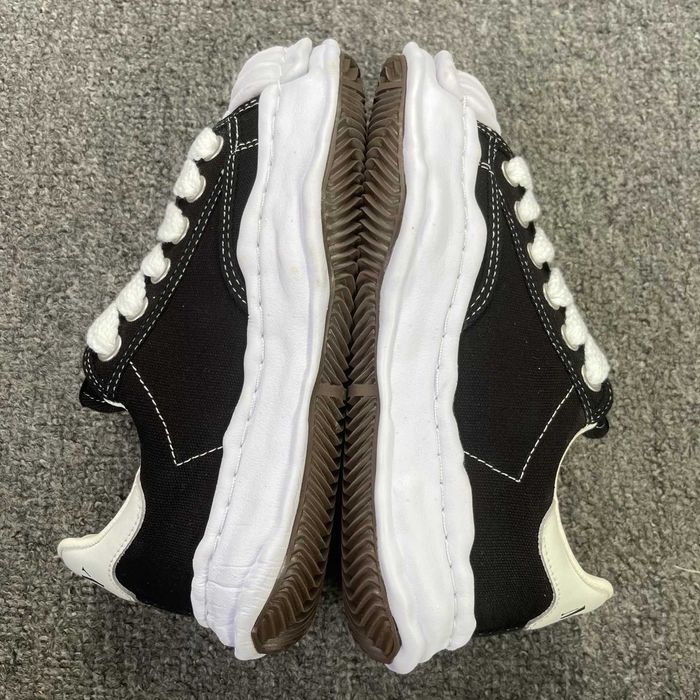 Maison Mihara Yasuhiro Blakey OG Sole Canvas Low
Black No Logo