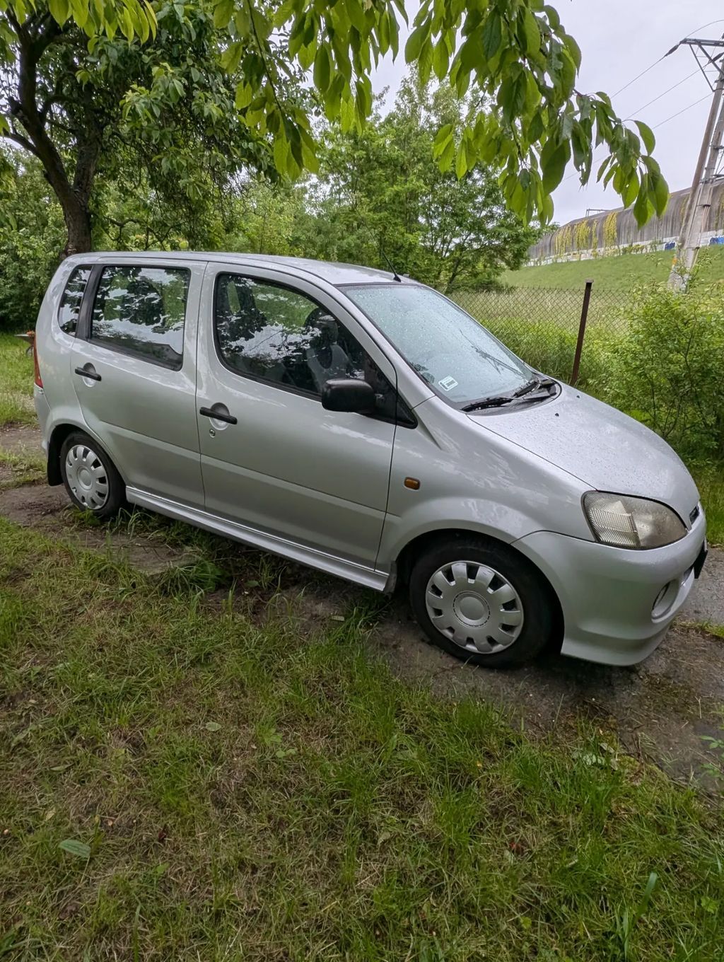 Daihatsu YRV auto w dobrym stanie