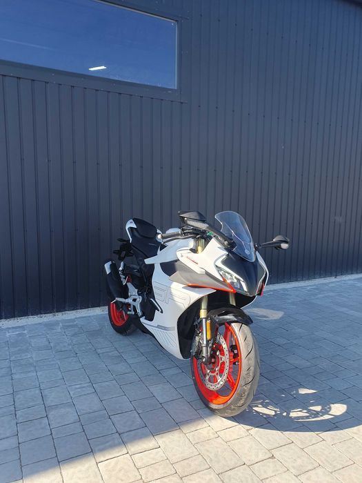 Мотоцикл CFMOTO SR450