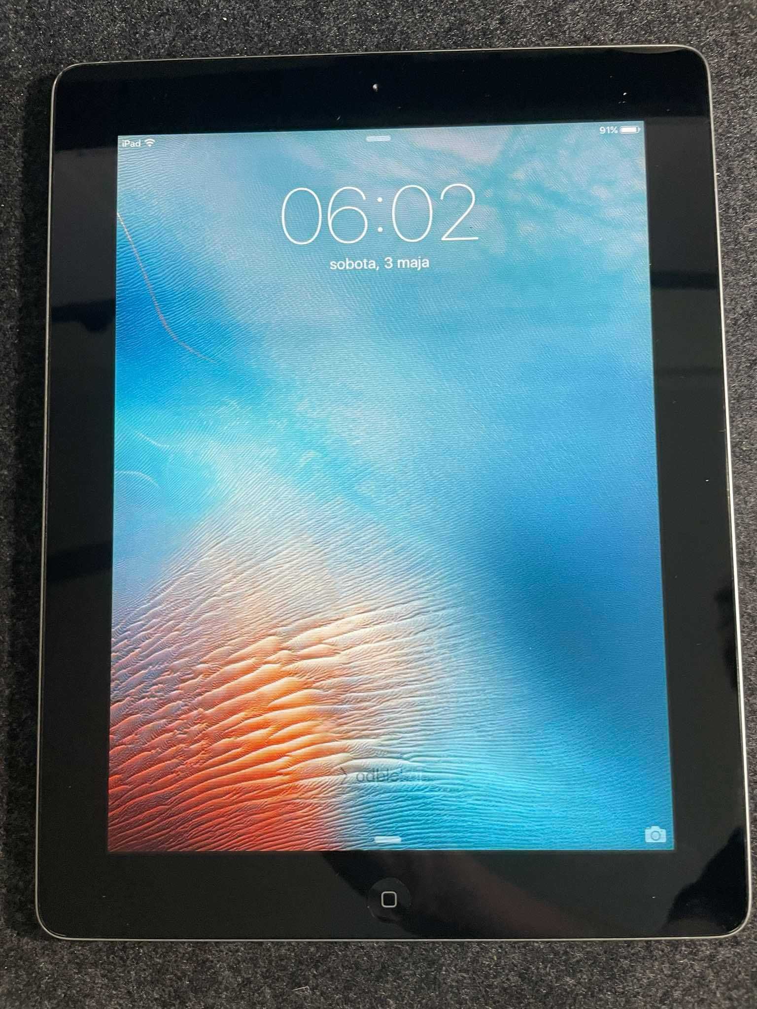Apple iPad 2 16GB Wi-Fi (model A1395)