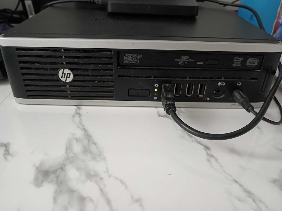 Computador HP Compaq 8200
