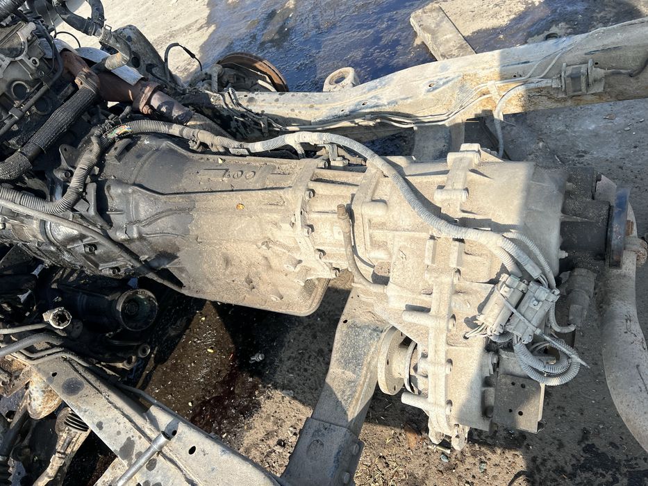 Kia Sorento 2.5 crdi роздатка редуктор кардан мост коробка