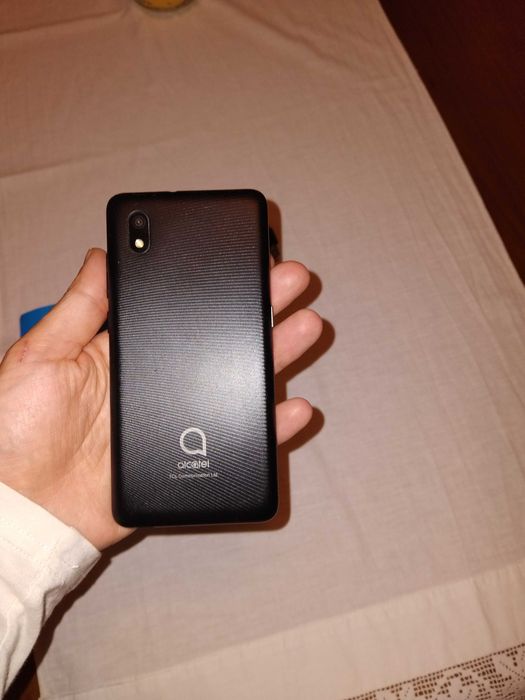 Smartphone alcatel 1b