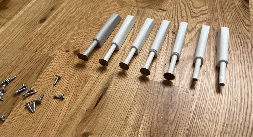 7 szt. Tipon tip-on pdbojnik meblowy