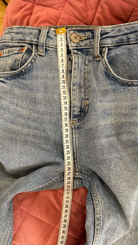 Zara джинсы на высокой посадке 34 р