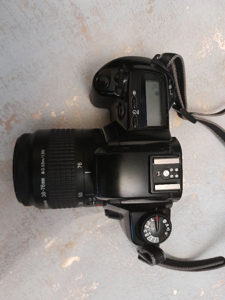 Aparat fotograficzny analogowy Canon