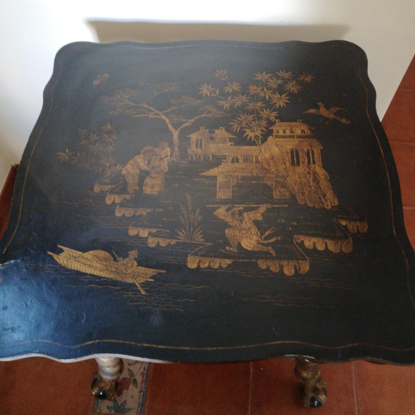 Mesa antiga chinesa