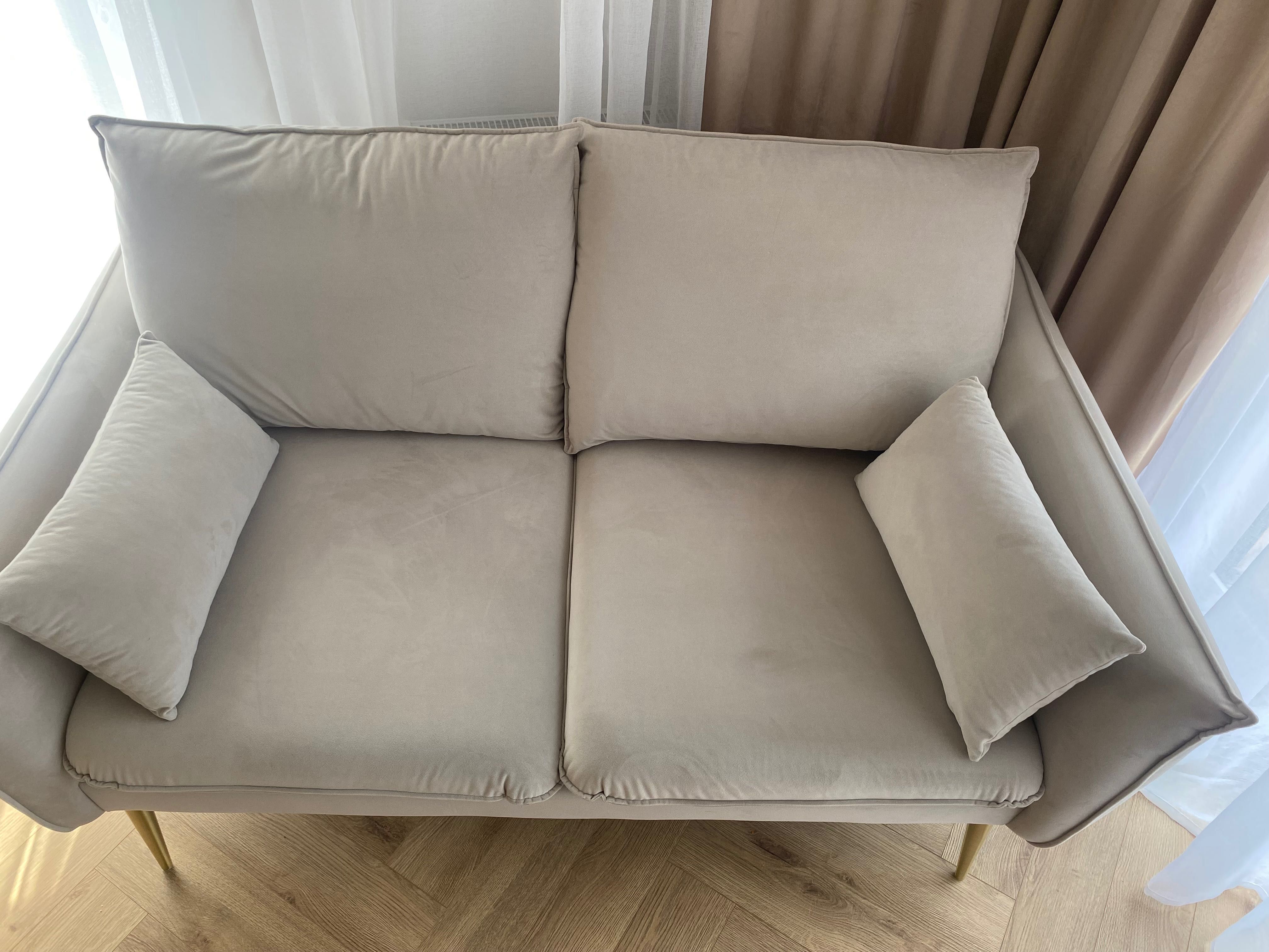 sofa 2-osobowa ELIO BEŻOWY AKSAMIT złote nóżki