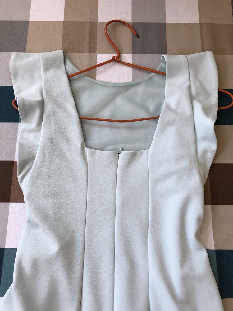 Elegancka sukienka Reserved roz. M na wesele itp- jak nowa!