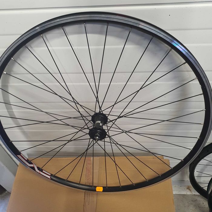 Koło rowerowe przód 28 cali Miche kol24