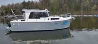 Czarter Jacht motorowy hauseboat wynajem łodzi Mazury b. patentu Quest