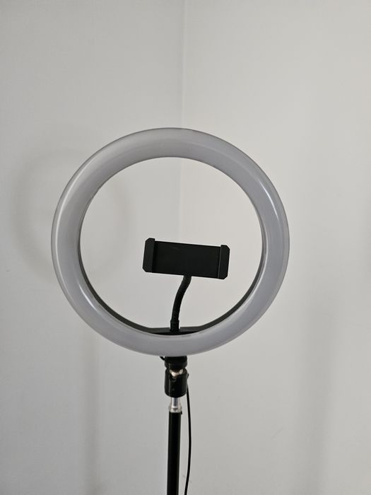 Ring Light 360° com tripé e comandos