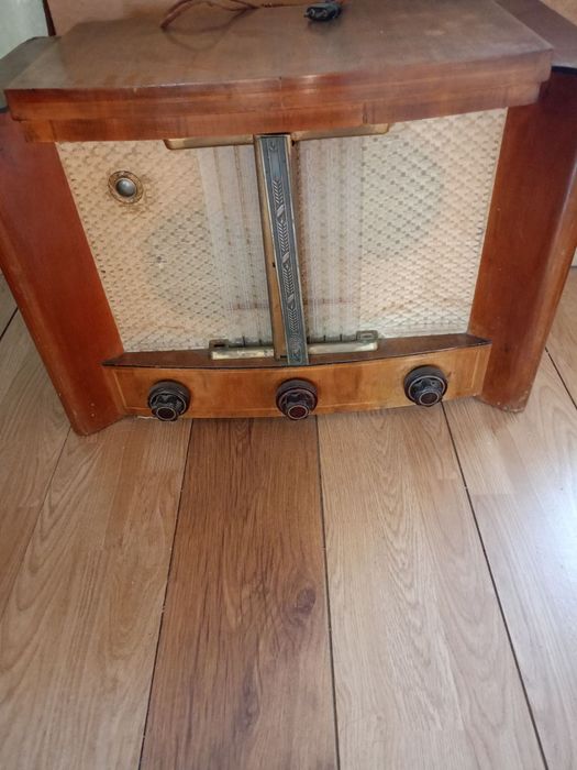 Радиоприёмник Мир 154, оригинал, ламповый.