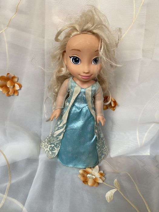 Lalka Elza Kraina Lodu Duża