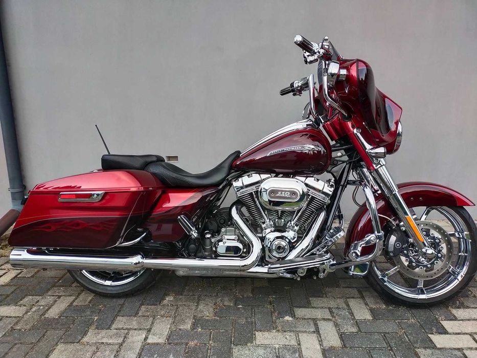 Harley-Davidson Flhx Street Glide CVO 110Ci 2012r.