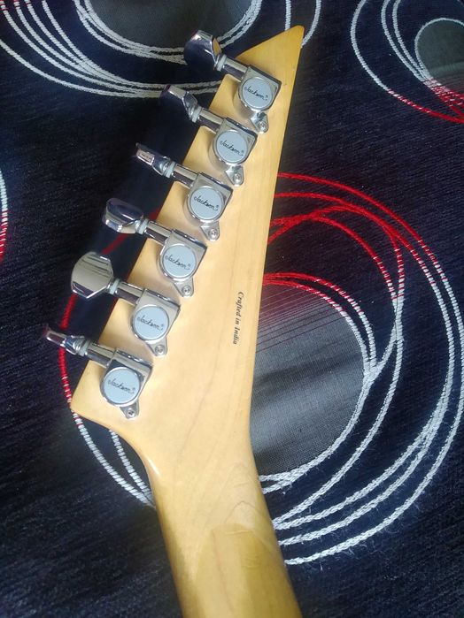 Jackson Dinky JS30DMB
