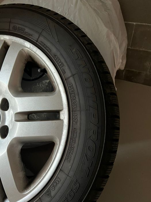 Зимня резина на дисках TOYO SNOWPROX s954 suv 235/60/r18