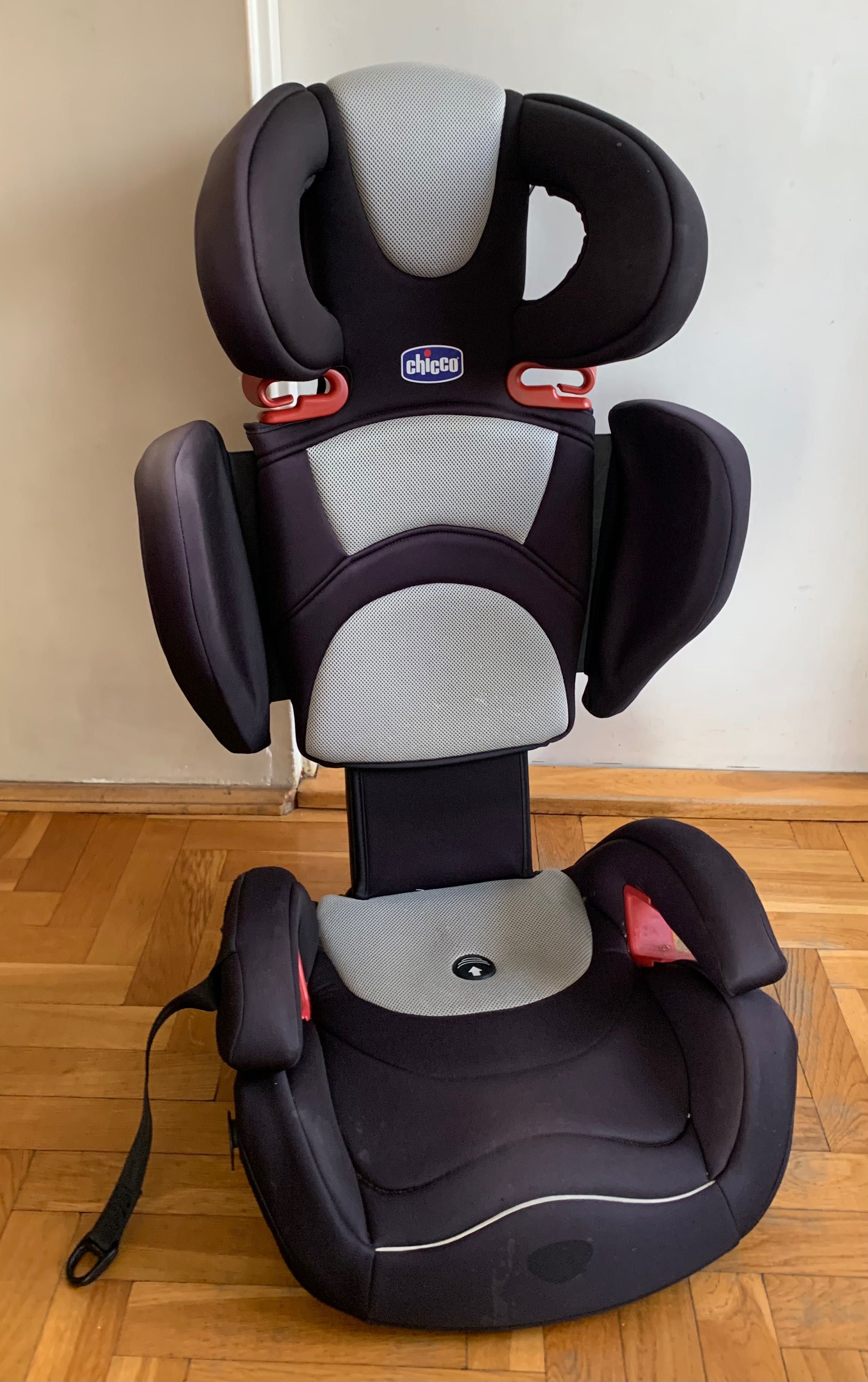 Fotelik Chicco 15-36 ISOFIX