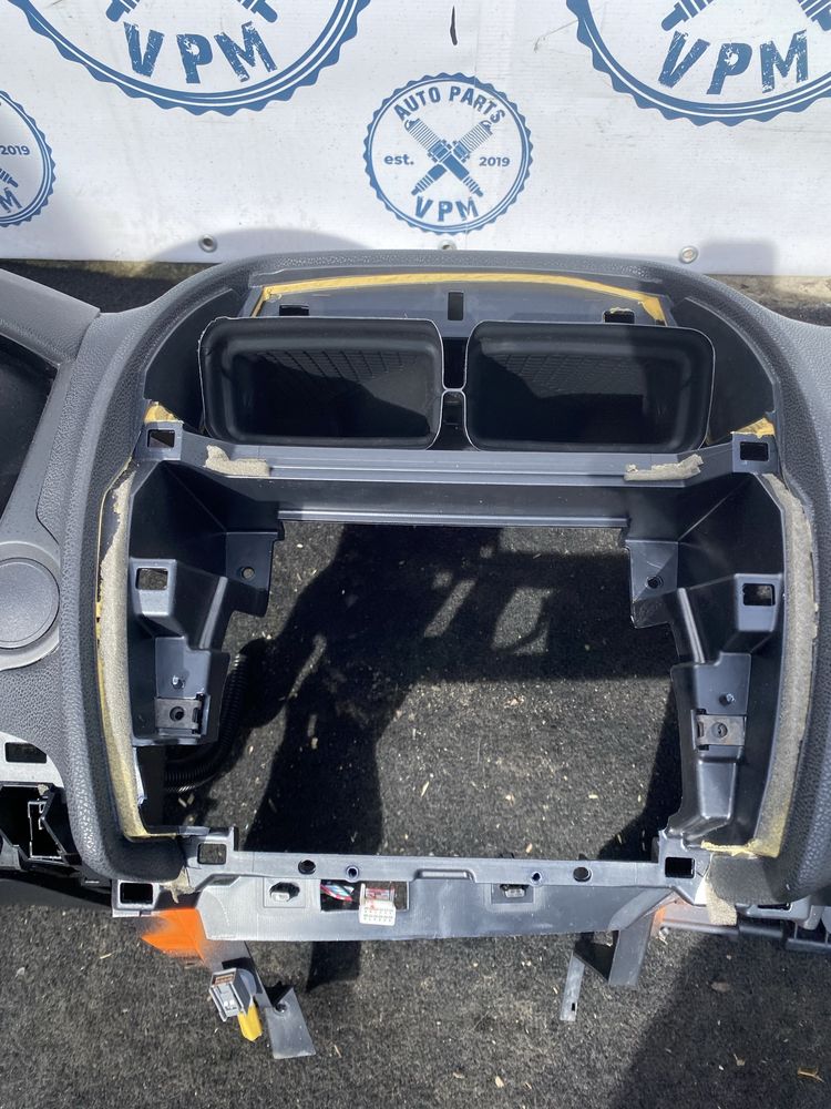 Торпедо, консоль, панель airbag, безпека Mitsubushi ASX Outlander 10-