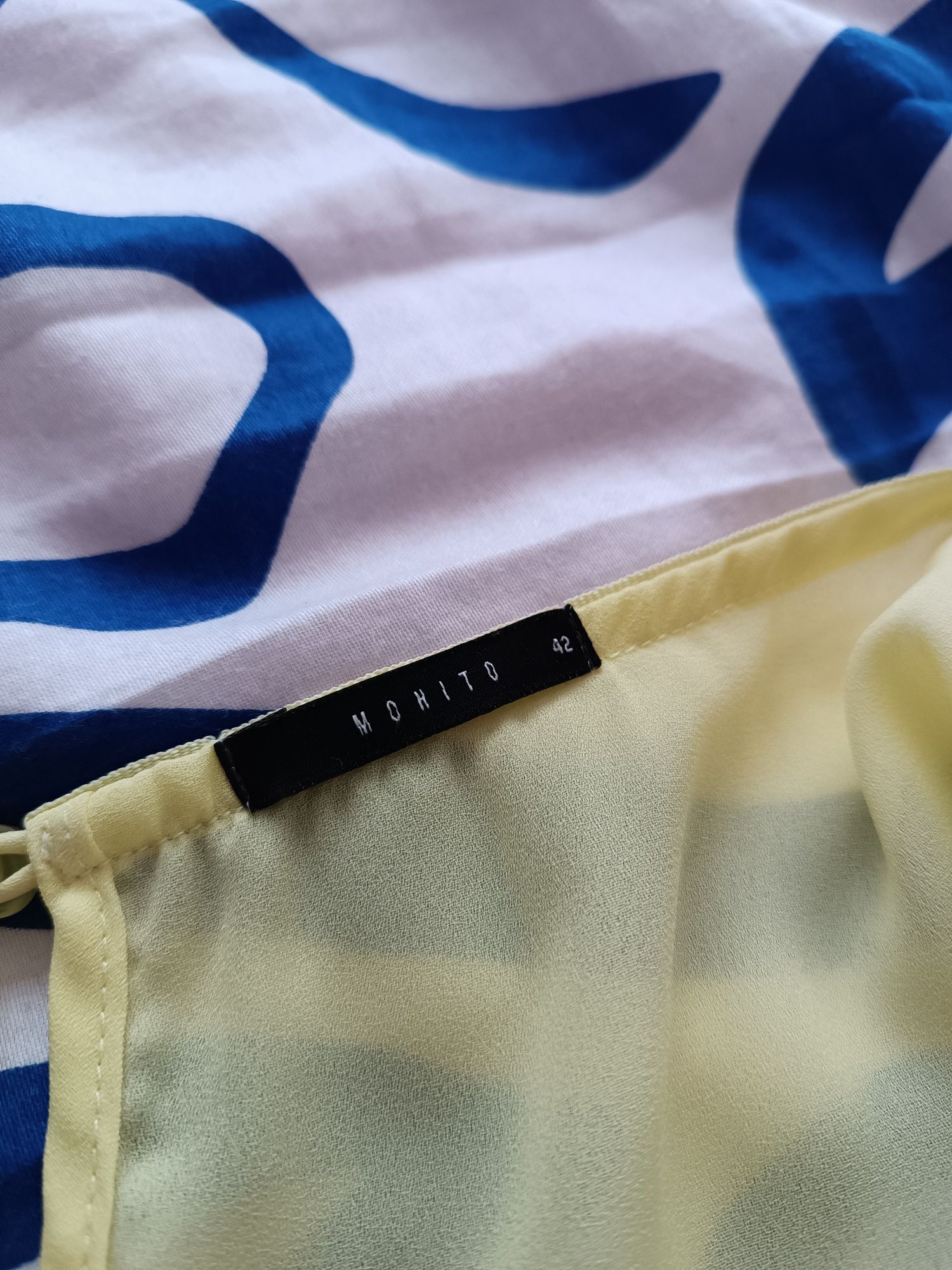 Żółta, elegancka bluzka z krótkim rękawem Mohito rozmiar XL 42