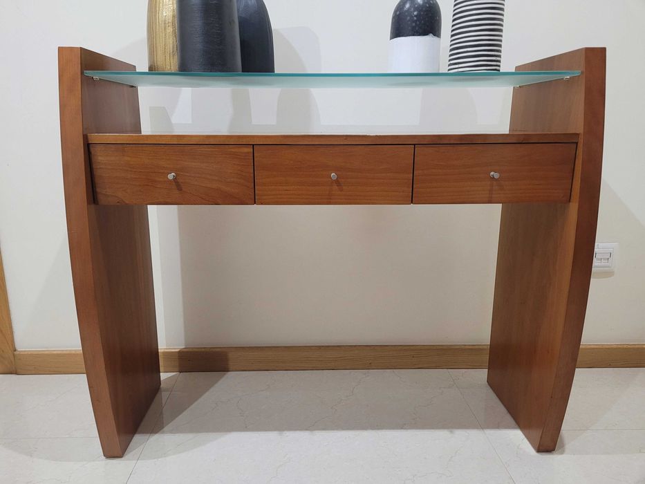 Movel de entrada em madeira cerejeira