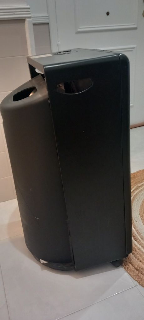 Aquecedor a gás preto