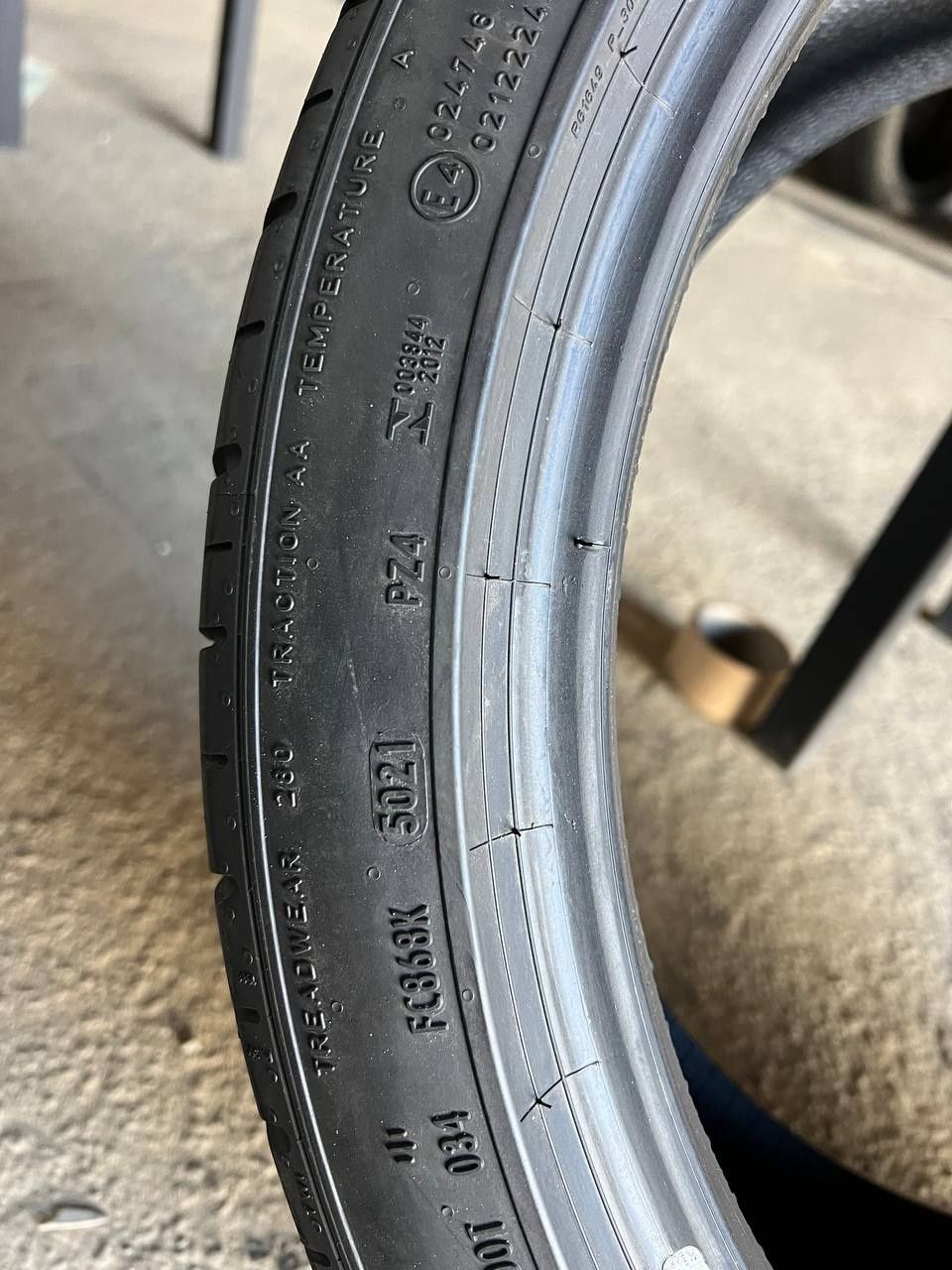 Шини 235/40 r19 Pirelli Pzero 2021р (141)