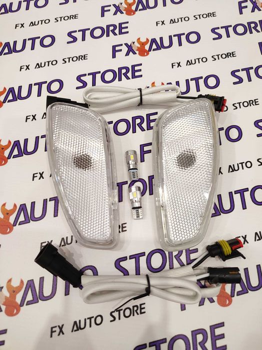 Указатель поворота повторитель габарит\поворот Jeep Renegade 2014-