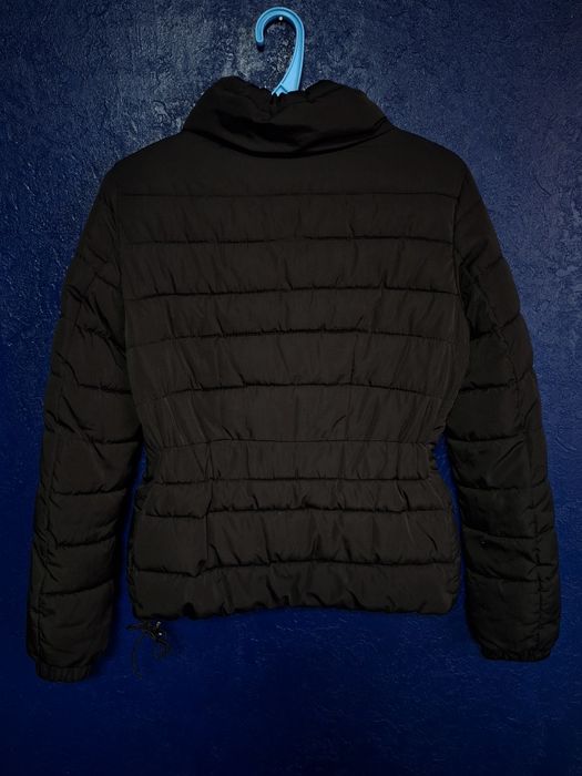 Куртка женская тёплая стильная чёрная стеганая Bershka (BSK)