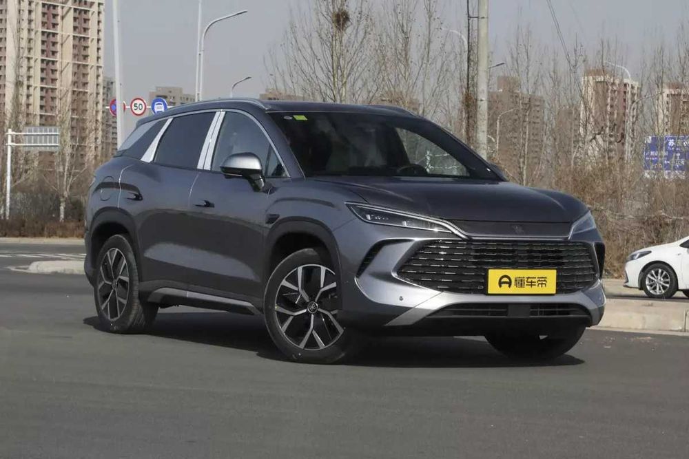 2025 BYD Song L DMi Beyond edition