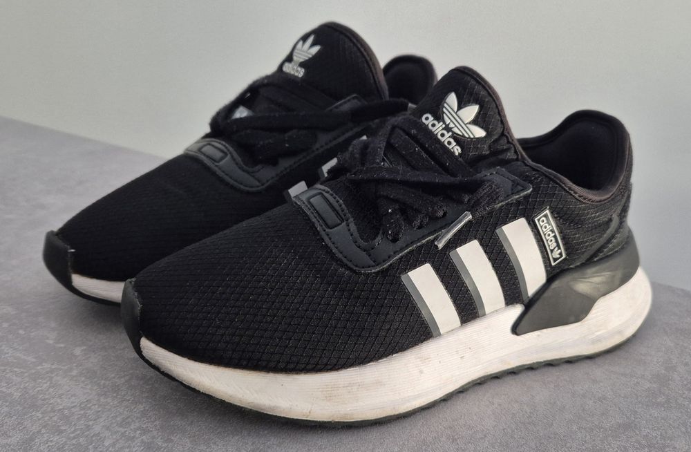 Ténis adidas preto