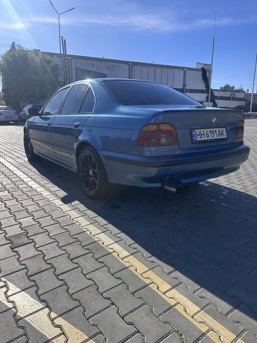 Е39 3.0 дизель.