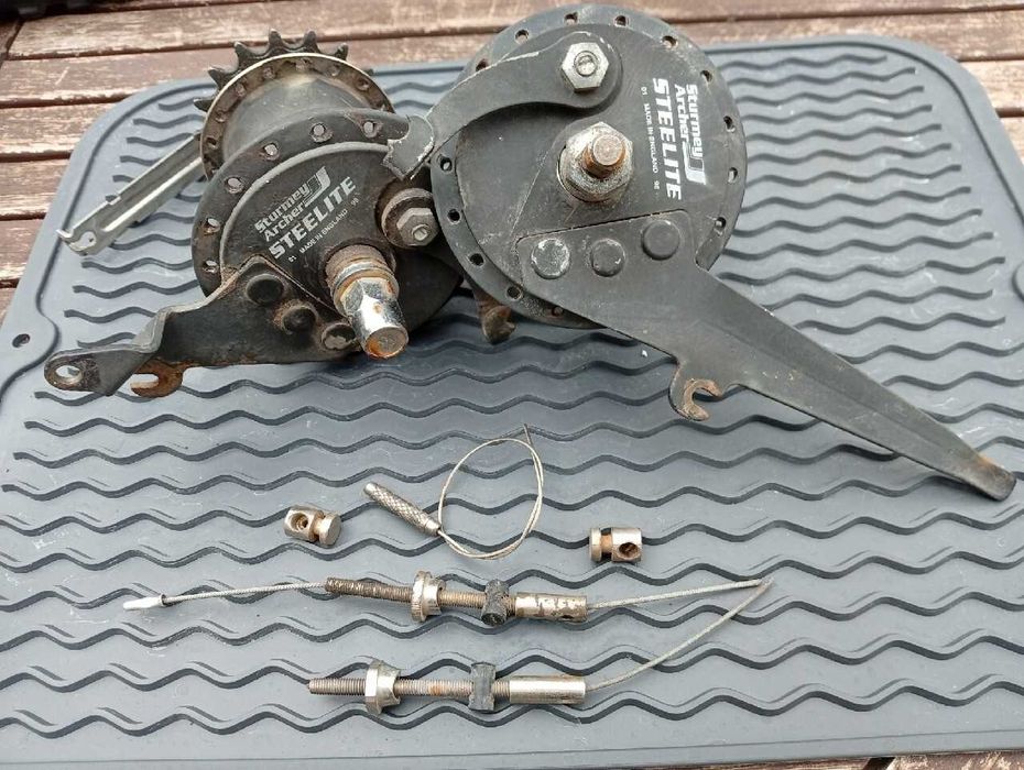 Komplet piast Sturmey archer Steelite. Przód i tył