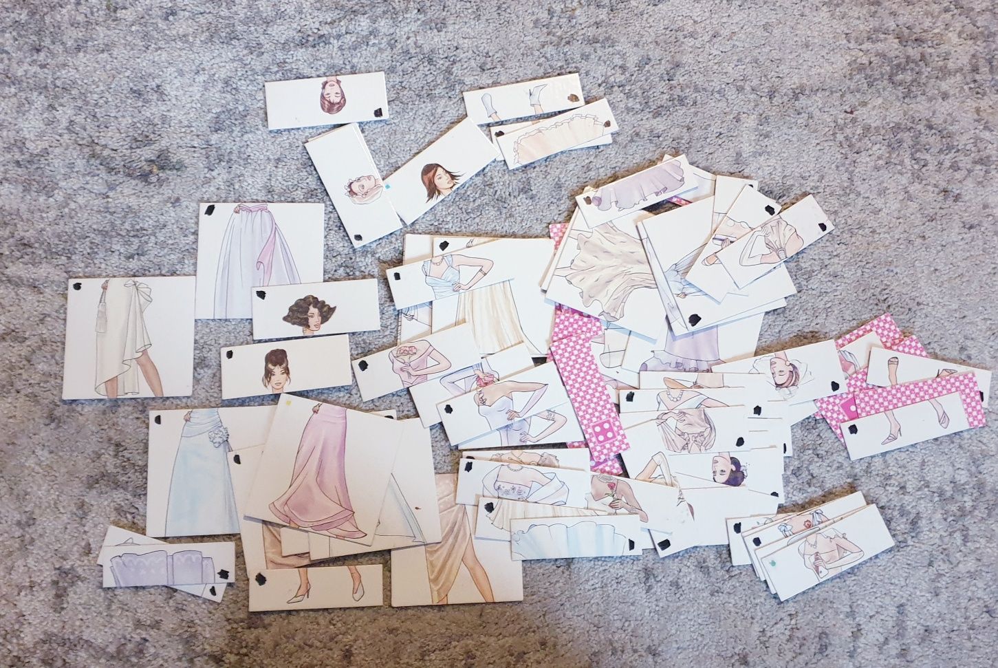 Ukladanka ubieranie lalek barbie gra puzzle przebieranie moda