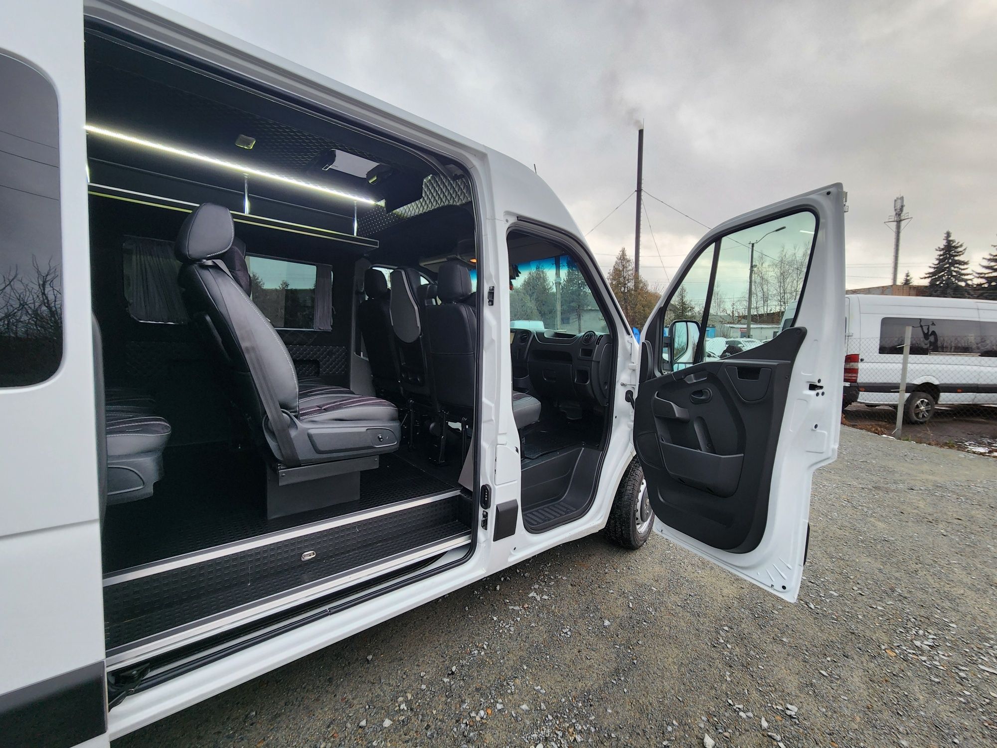 Автобус Рено мастер 2019 рік, 9 місць